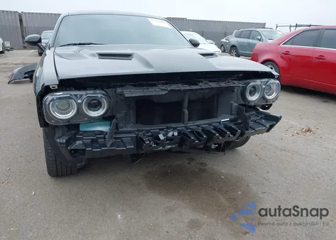 2023 Dodge Challenger Sxt z USA, uszkodzony, nr VIN 2C3CDZAG0PH507718